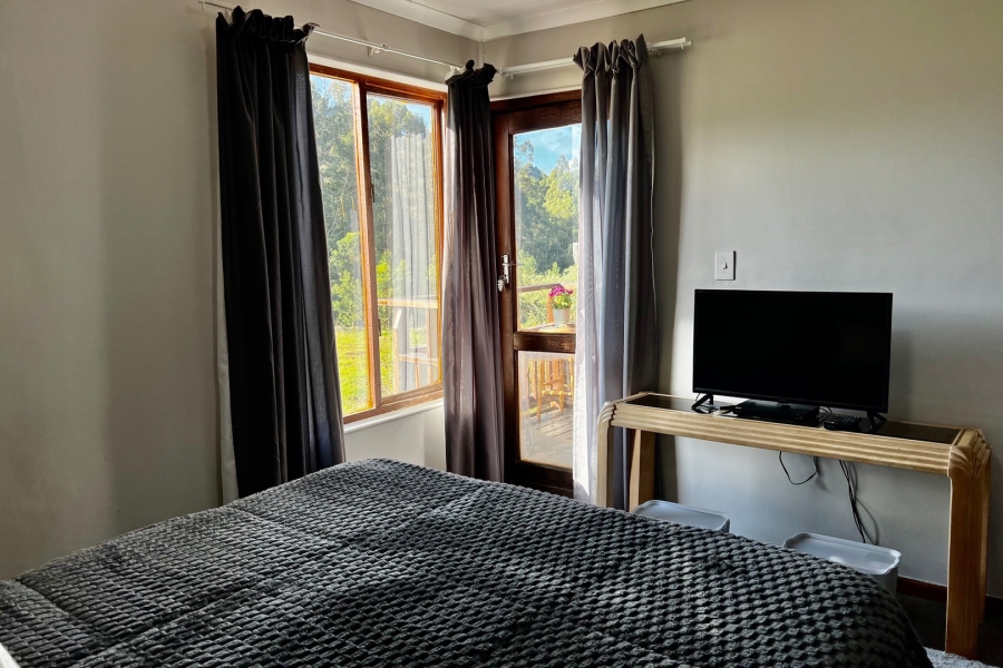 2 Bedroom Property for Sale in Heatherlands Western Cape